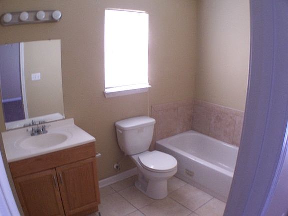 5th image of 1839 W 10th St