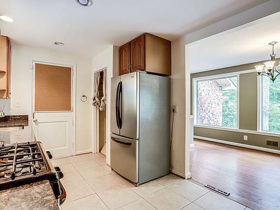 5th image of 5225 Old Dominion Dr