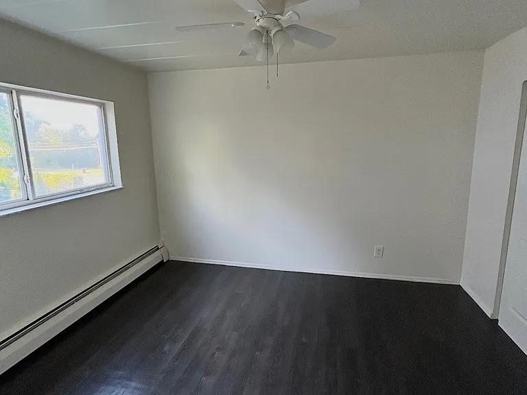2560 Harrison Ave #15 — Photo 4