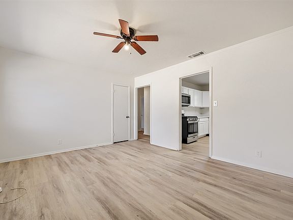 5th image of 1007 Westway St