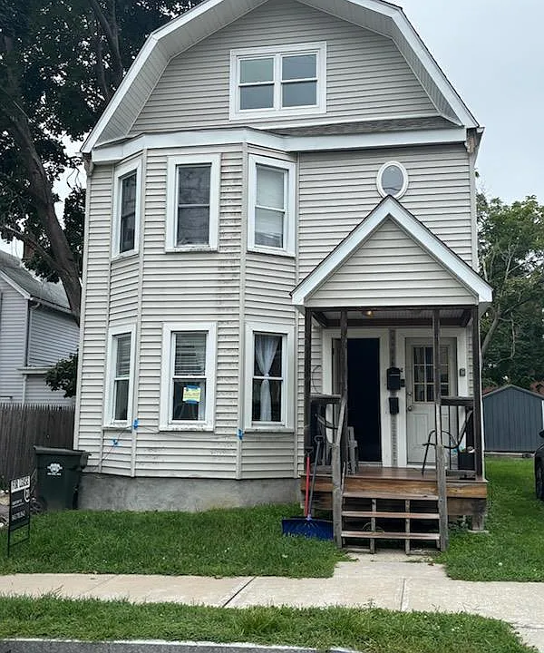 64 Maple St