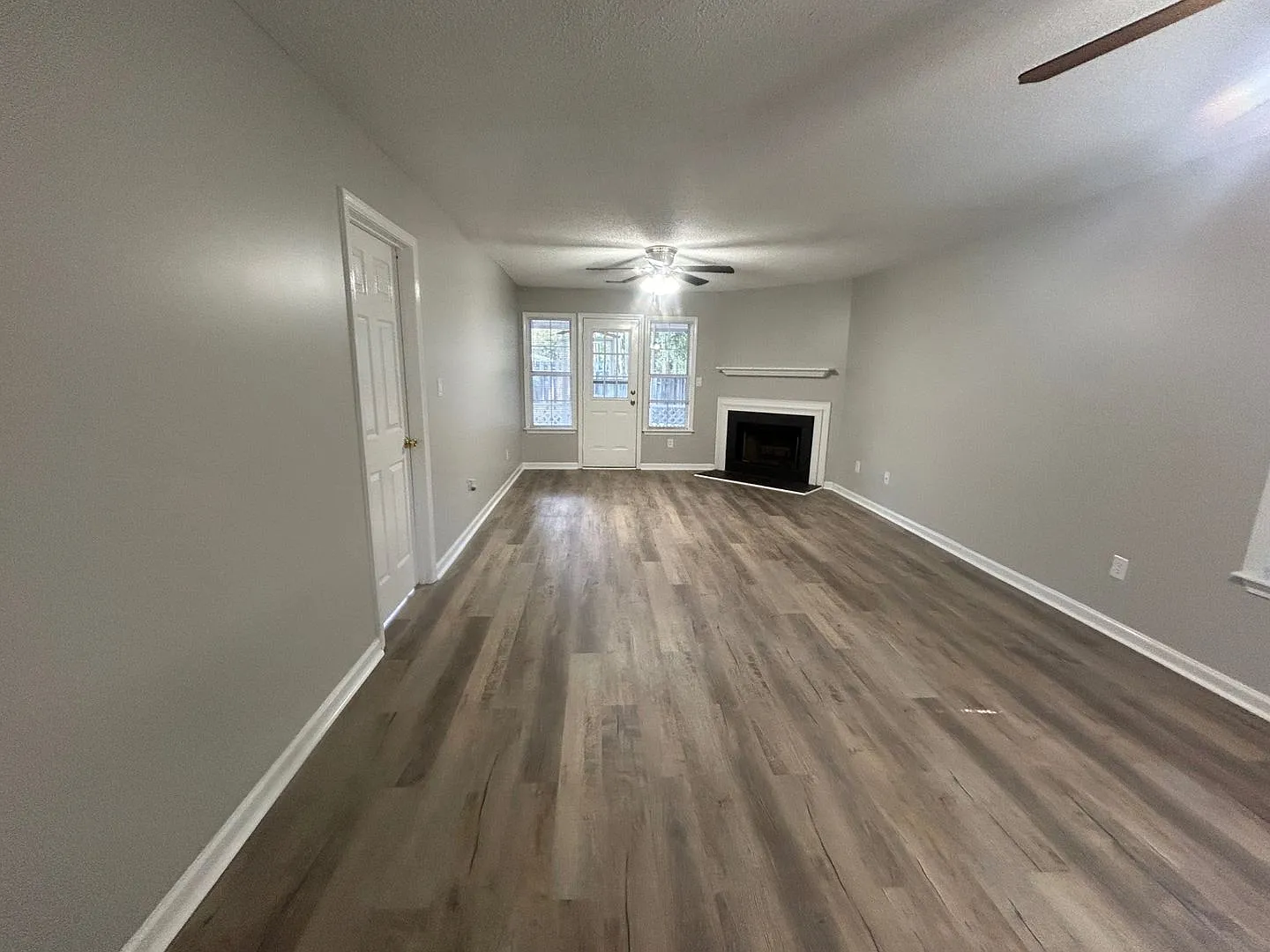 Updated Condo In Harbison Community — Photo 3