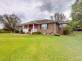 5001 Burnt Knob Rd, Murfreesboro, TN 37129