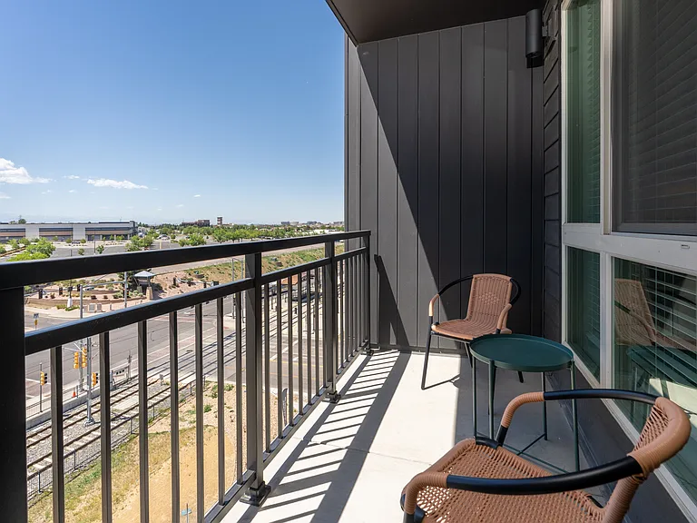 Legacy Metro 525 — Photo 19