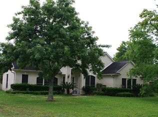 3925 Dixie Farm Rd, Pearland, TX 77581