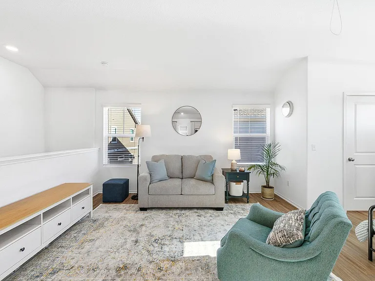 160 Rioja Garage Apartment Kyle Ter #GARAGE — Photo 18