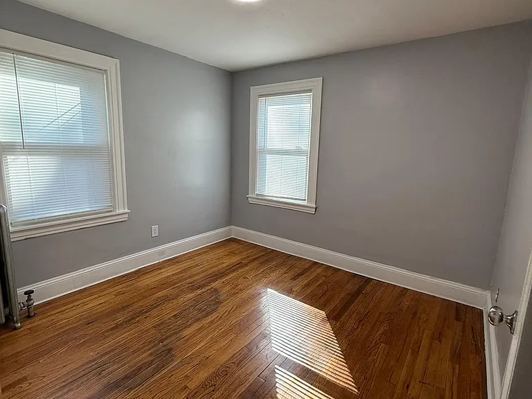 35 Suffolk St #35 — Photo 20