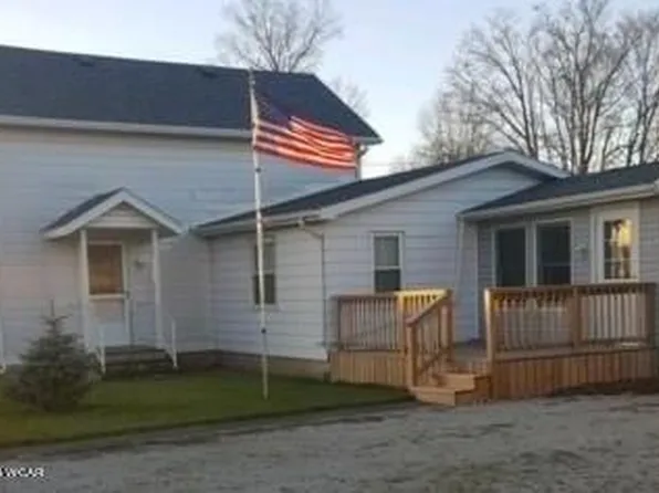 105 W South St, Mc Guffey, OH 45859