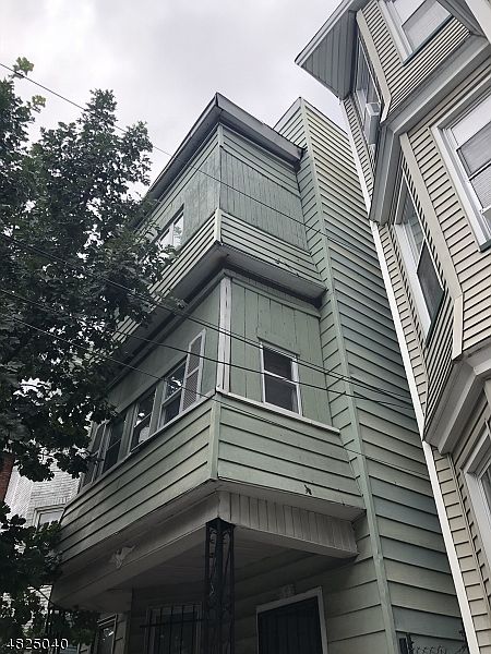 2nd image of 54 3rd St