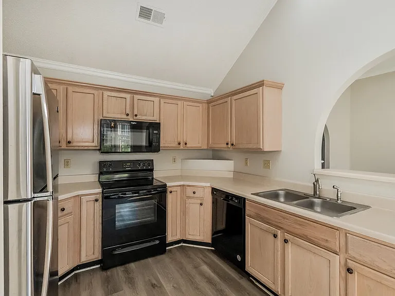 406 N Ericson Rd — Photo 8