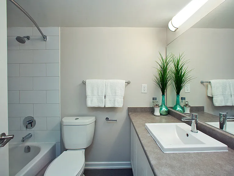 190 Clark Blvd — Photo 10