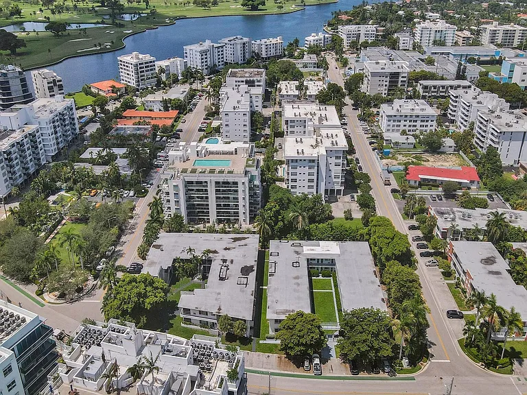 9200 East Bay Harbor Drive — Photo 42