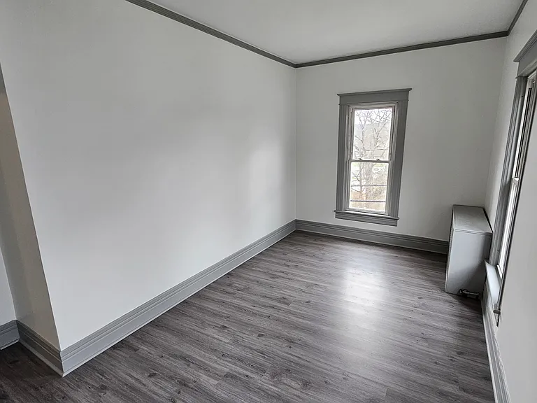 412 E Main St #2 — Photo 16