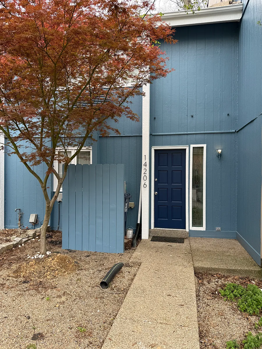 Building Photo - 14206 Harbour Pl