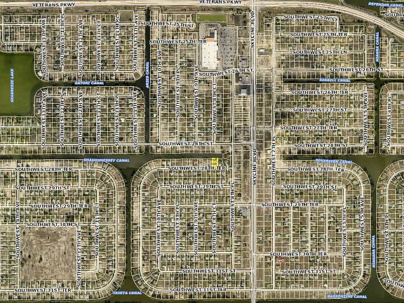 2nd image of 827 SW 28th Ter