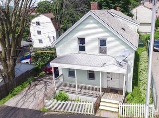 5 Farwell St, Worcester, MA 01605