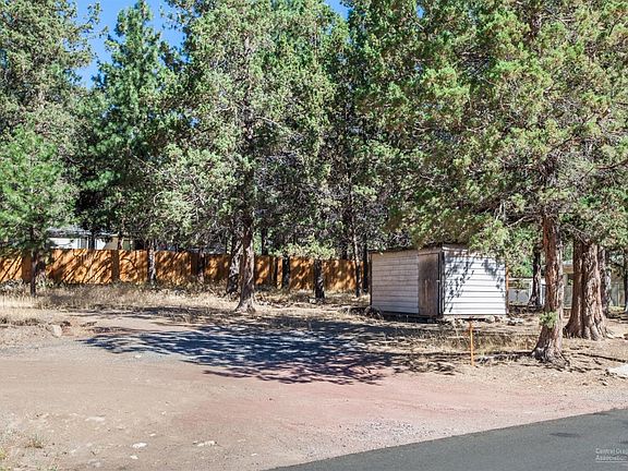 5th image of 19998 SW Alderwood Cir
