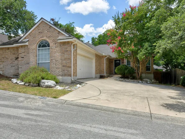 6635 SHADY BEND DR, San Antonio, TX 78256