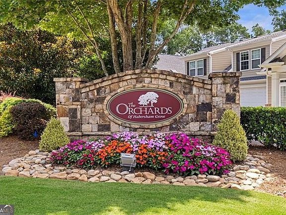 2nd image of 2694 Grapevine Cir