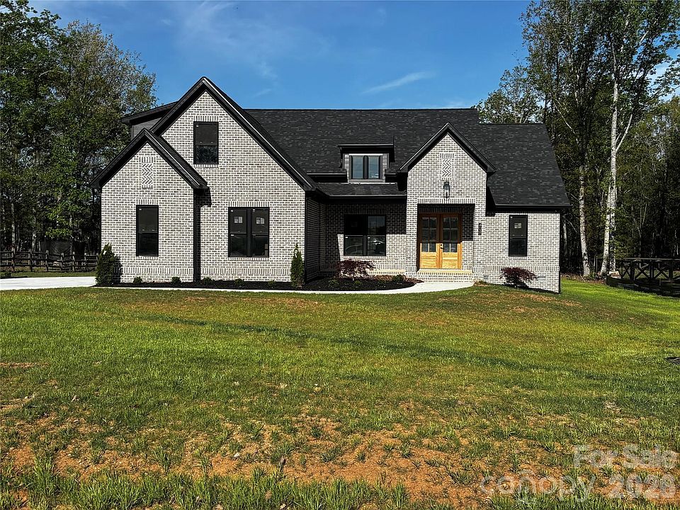 1st image of 4137 Blair Rd #11