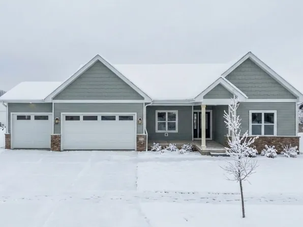 7712 Larkspur Ln, Deforest, WI 53532