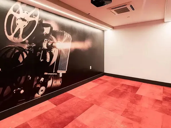 831 Flatbush Avenue image 5 of 9