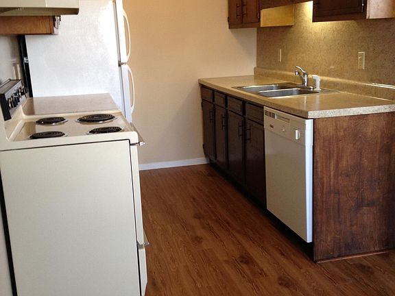4th image of 2112 Melanie Ln APT D