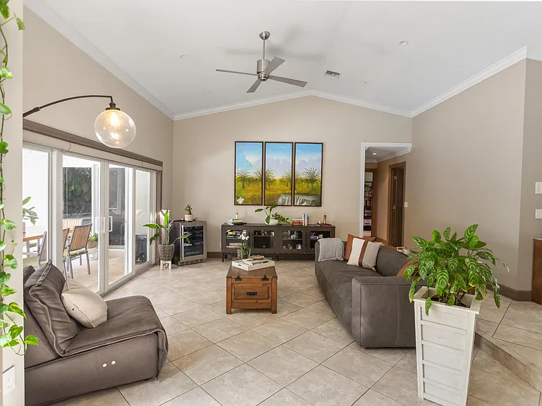 4050 NW 7th Ln — Photo 36
