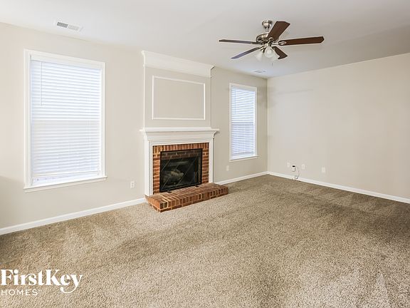 3rd image of 8802 Glenover Cir