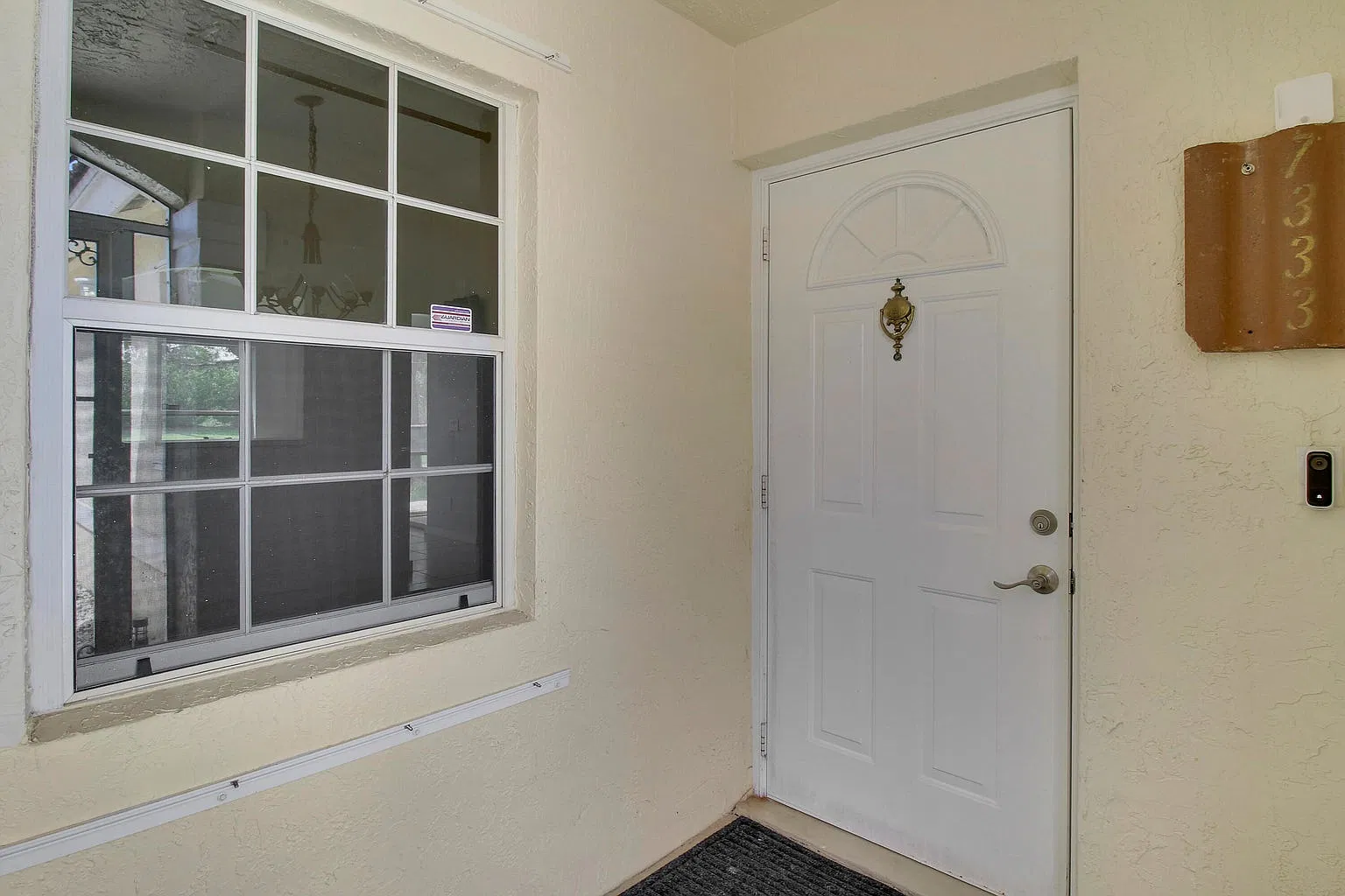 2 bed, 1228 sqft, $2,500 — Photo 1