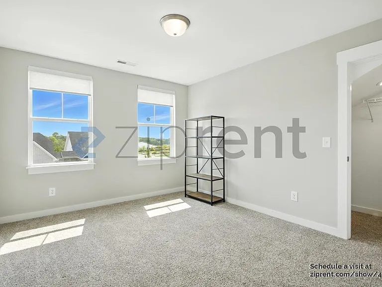 203 Hudson Dr — Photo 23