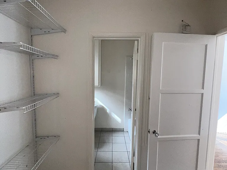 2420 34th St #2422 — Photo 10