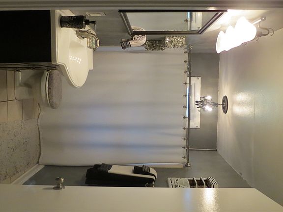 4th image of 114 Theta St