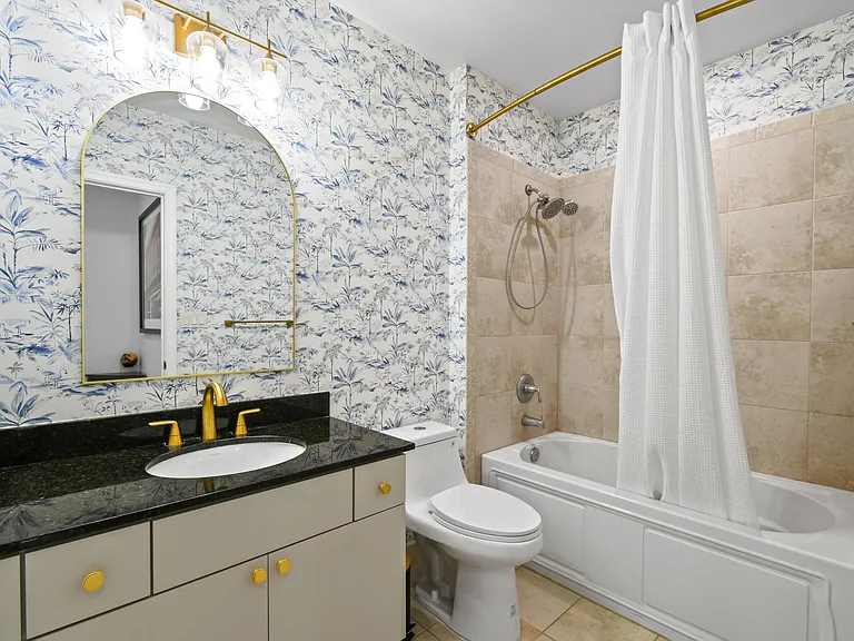 3940 N Flagler Dr #206 — Photo 17
