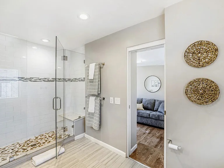 2360 S Emerson St — Photo 15