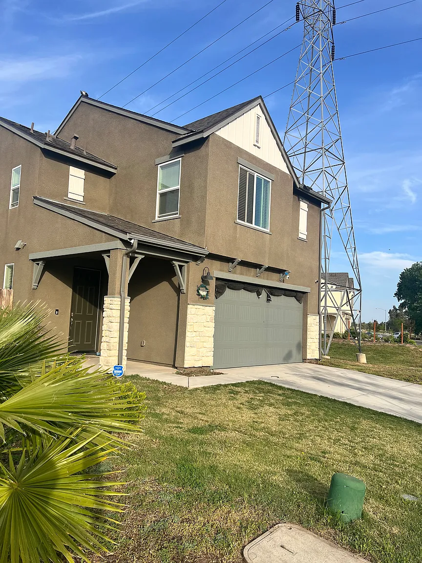 4272 Korbel Ave photo 1