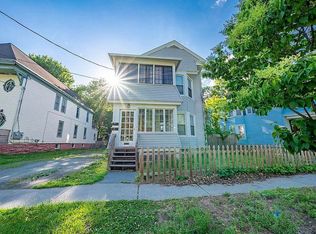 1333 2nd St #1, Rensselaer, NY 12144