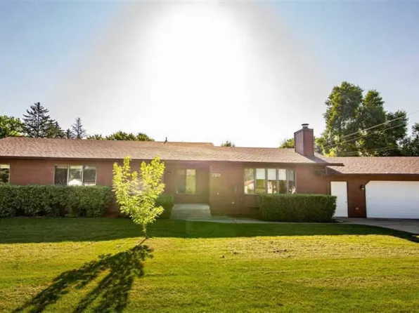 720 Beach Ave, Dell Rapids, SD 57022