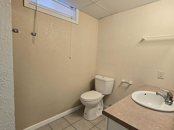 5th image of 2216 Drum Ave #B