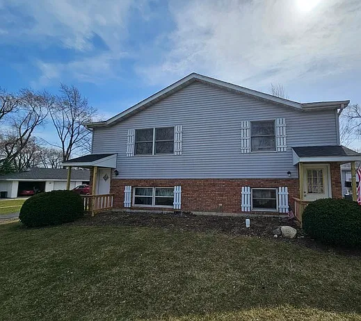 2 bed, 1144 sqft, $1,800 — Photo 1