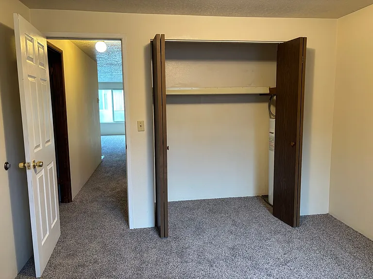 2936 Willamette St — Photo 14