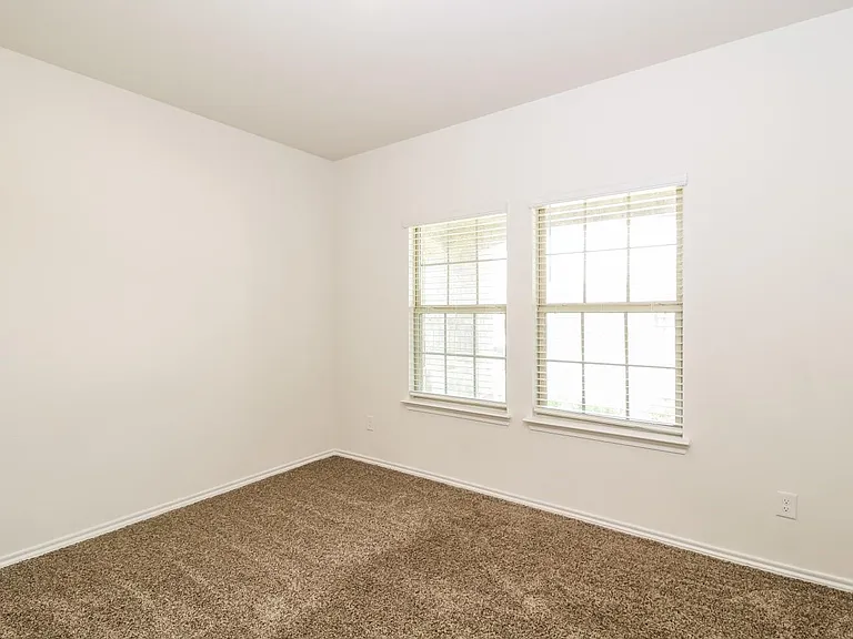 3124 Glazner Dr — Photo 8