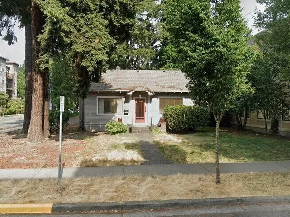 8290 NE 165 Avenue, Redmond, WA 98052