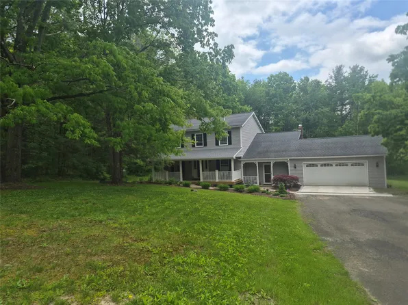 762 Pollard Hill Rd, Johnson City, NY 13790