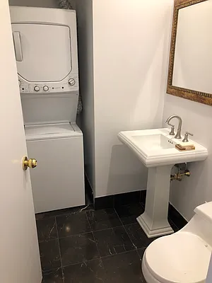 Rented by BLU Real Estate | media 18