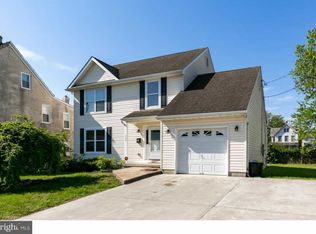 306 Taylor St, Riverside, NJ 08075