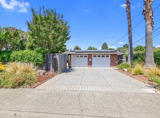 55 Grove Ln, Novato, CA