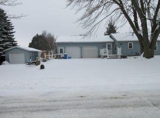 1615 E Walnut St, Algona, IA 50511