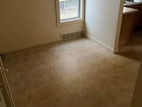 433 Fairmount St — Photo 4