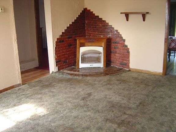 3rd image of 1524 Glen Hill Hwy